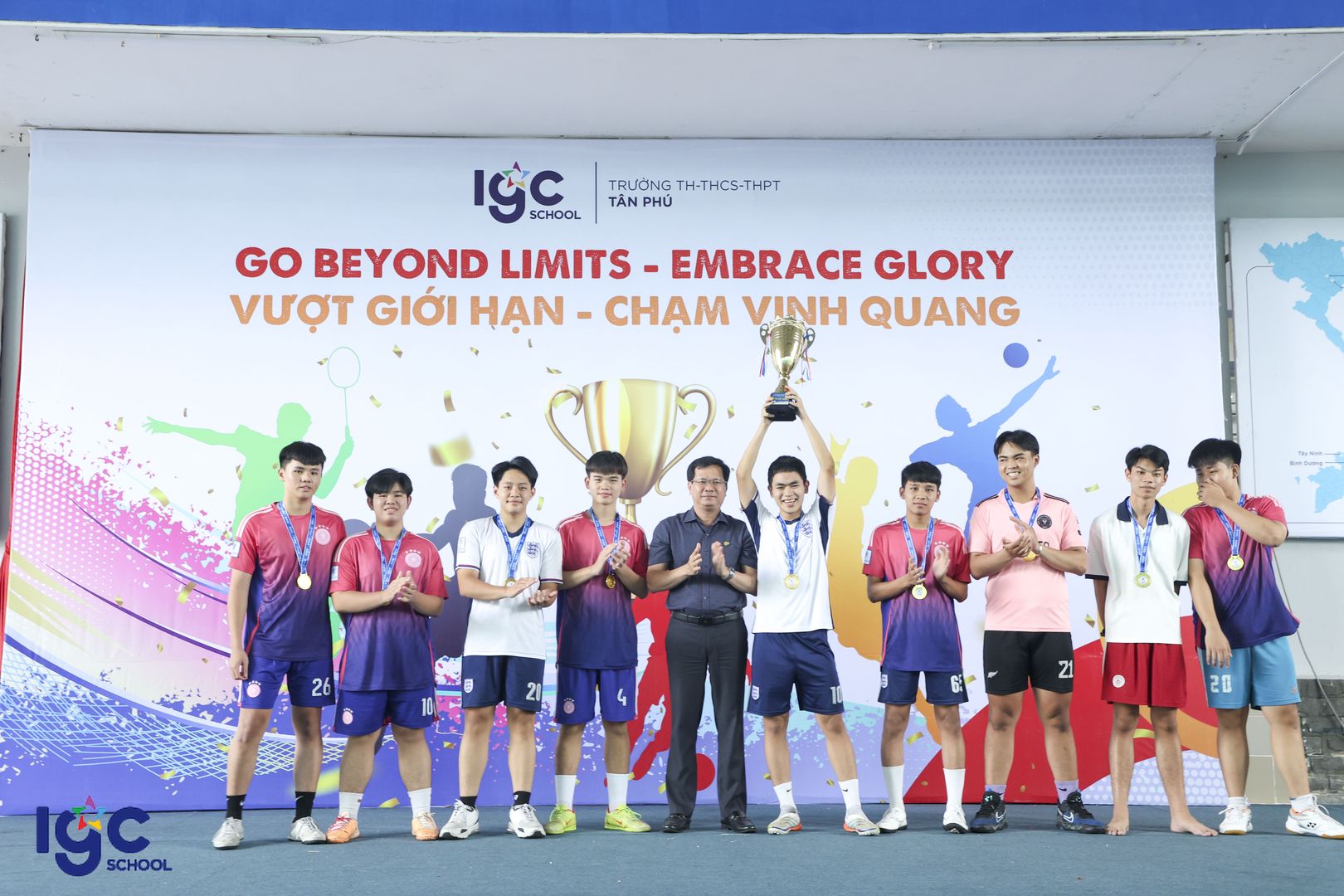 Go beyond limits – Embrace glory vượt giới hạn, chạm vinh quang️
