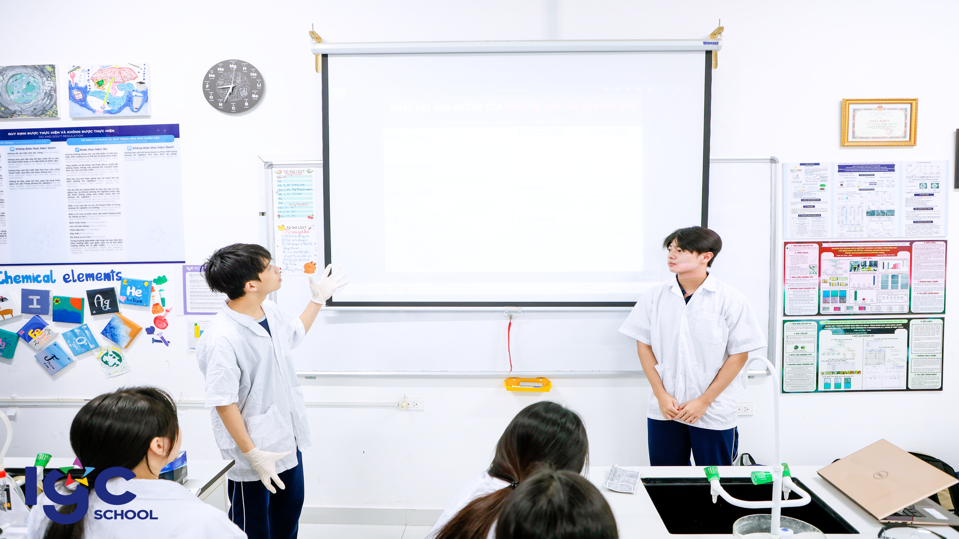 Trường TH, THCS và THPT Tân Phú tích hợp trí tuệ nhân tạo (AI) trong dạy học môn hóa học