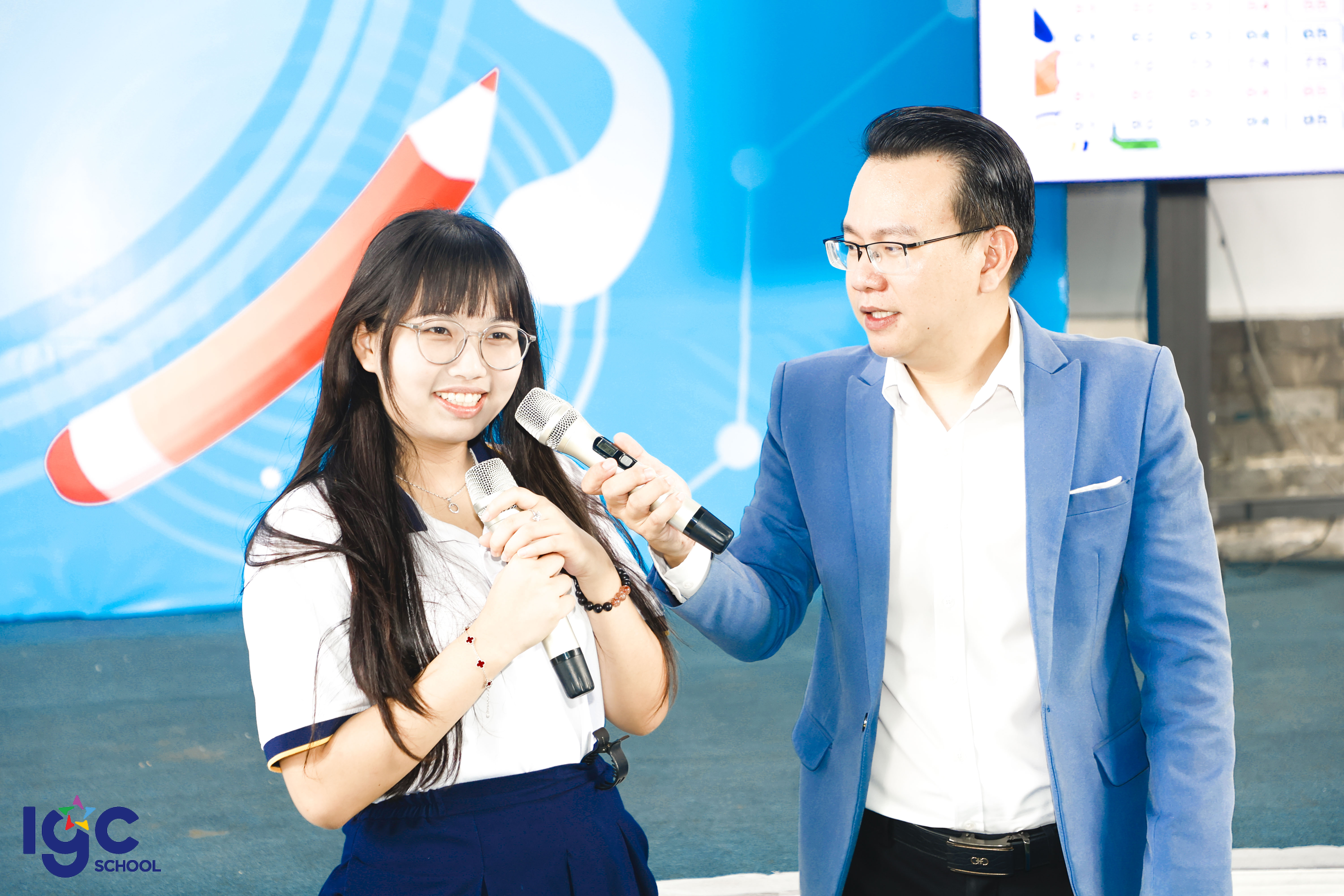 Học sinh Khối 12 tham gia chuyên đề tư vấn "Vững vàng tâm lý - Tự tin vượt vũ môn"