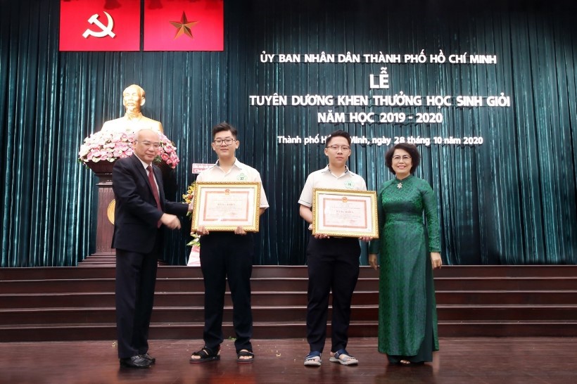Học sinh Tân Phú vinh dự nhận Bằng khen từ UBND TP. HCM